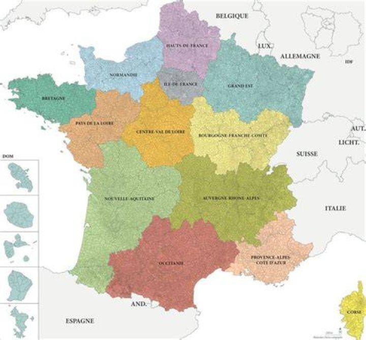 Are French communes cities?