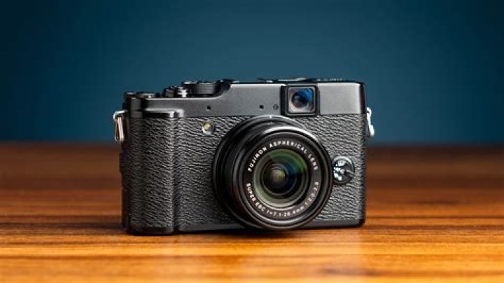 Are there digital cameras that shoot like film?