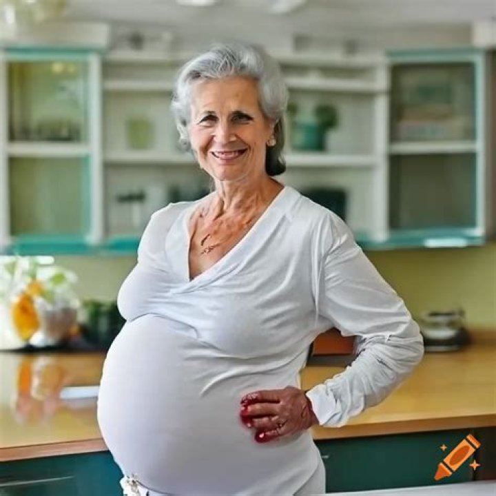 Can a 65 year old get pregnant naturally?