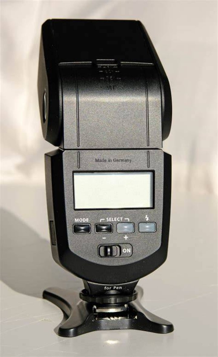 Can the Metz Mecablitz 50 AF-1 be used as an indirect flash?