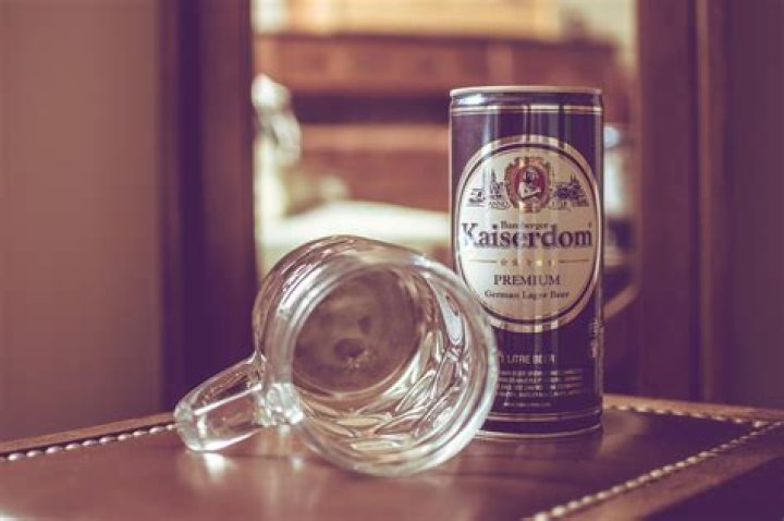 Can you distill isopropyl alcohol?