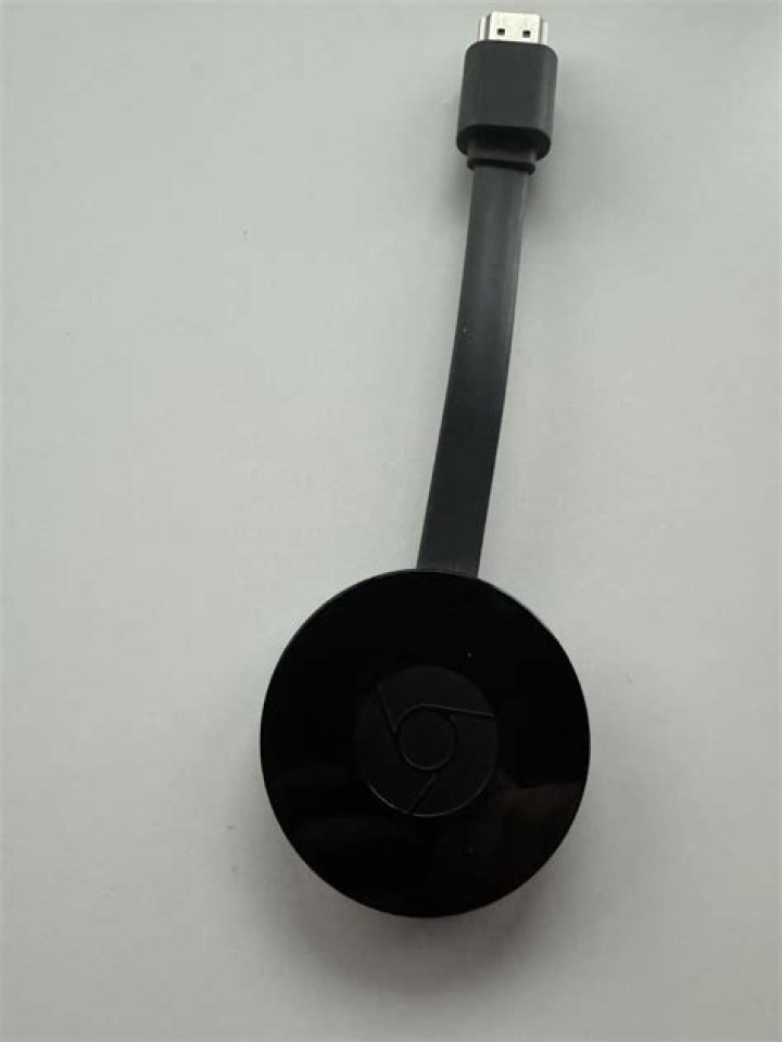 Can you install apps on a Chromecast?