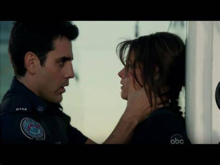Do Andy and Sam get together in Rookie Blue?