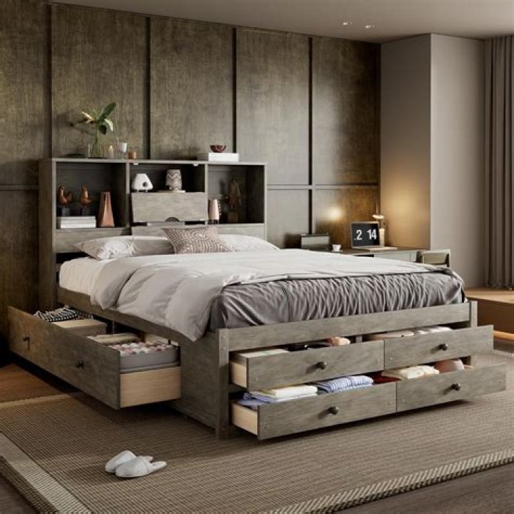 Do captains beds have drawers on both sides?