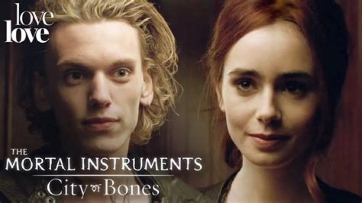 Do Jace and Clary get together in City of Bones?