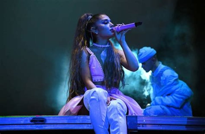 Does Ariana Grande have R&B songs?
