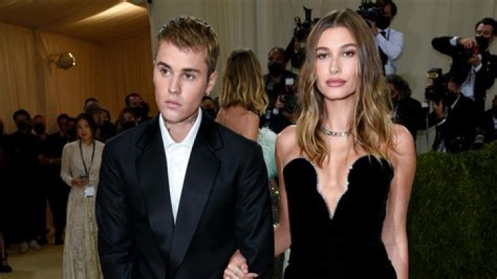 Does Justin Bieber have a song called Boyfriend?