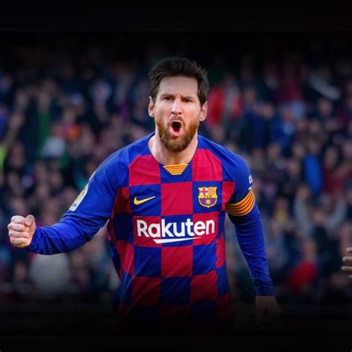 Does Messi have a website?