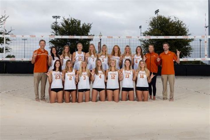 Does University of Miami have a beach volleyball team?