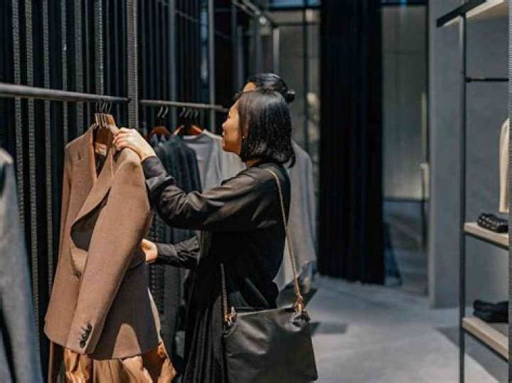 Does Zara have stores in China?