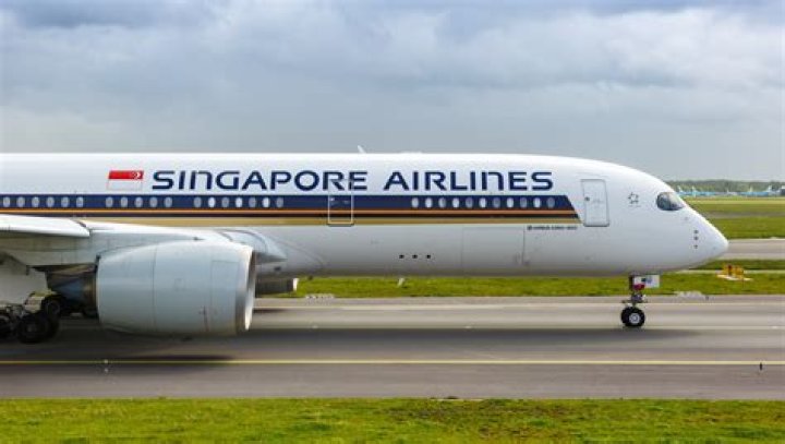 How do I contact Singapore Airline from Malaysia?