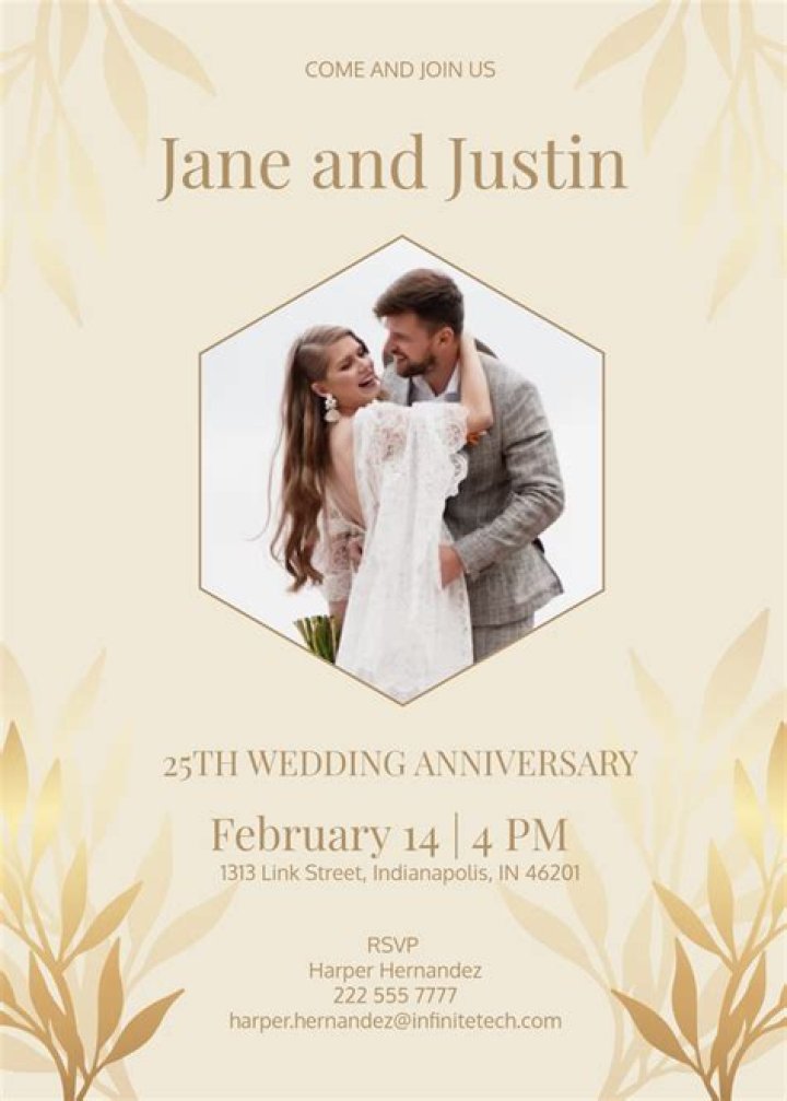 How do I design an invitation card?