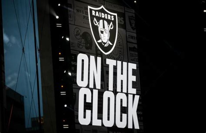 How do I email the Las Vegas Raiders?