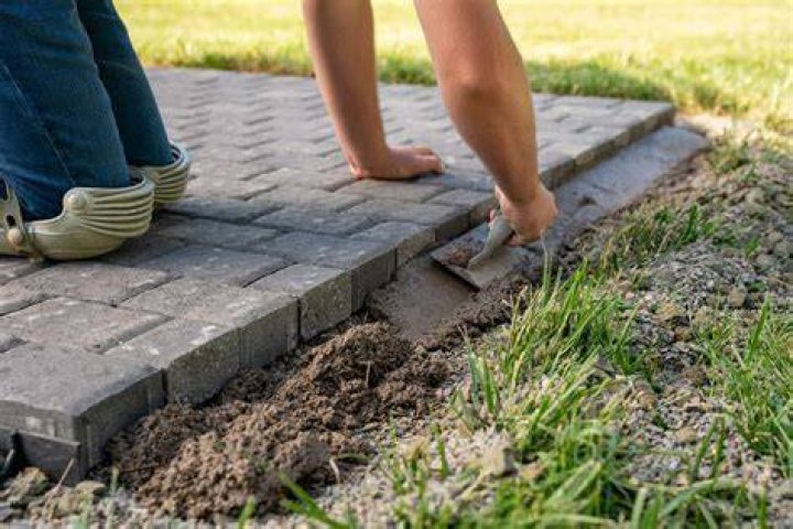 How do you hold concrete blocks together?