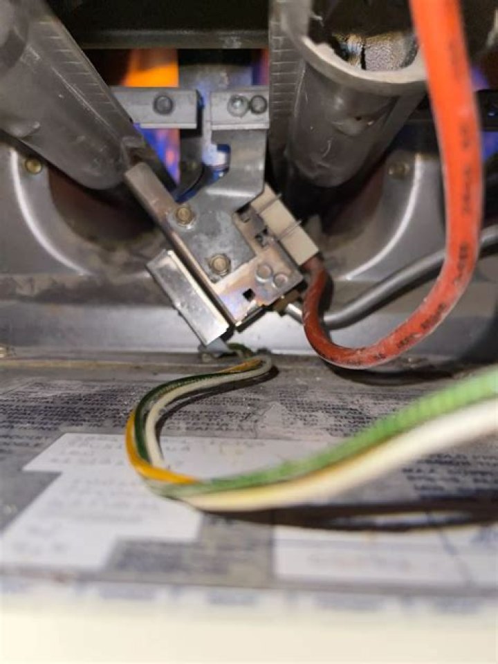 How do you tell if you have a bad ignitor on a furnace?
