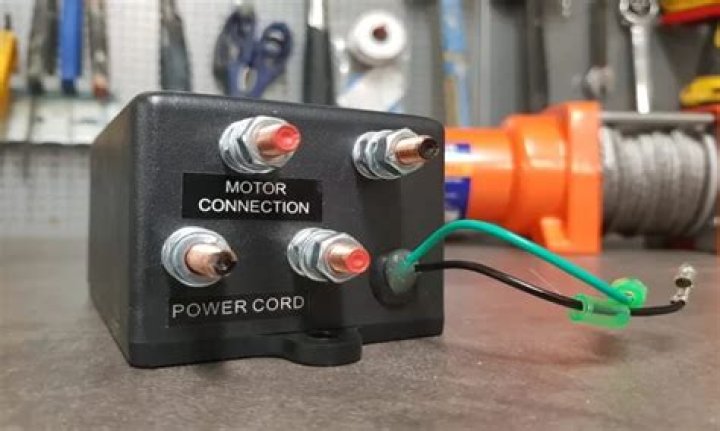 How do you test a winch contactor?