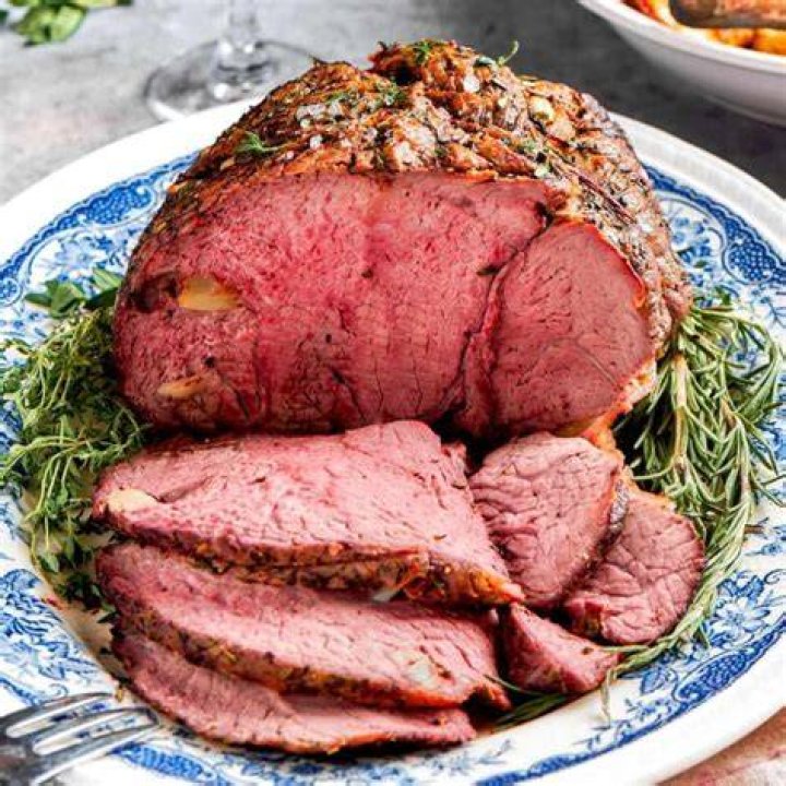 How is rump steak best cooked?