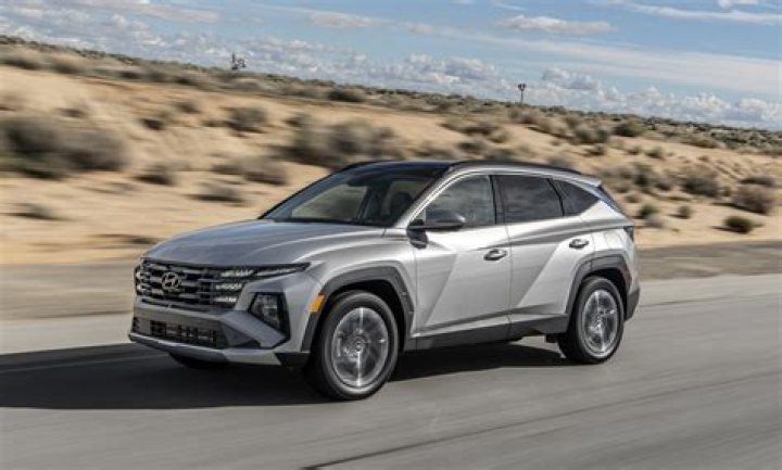 How much does a 2011 Hyundai Tucson cost?