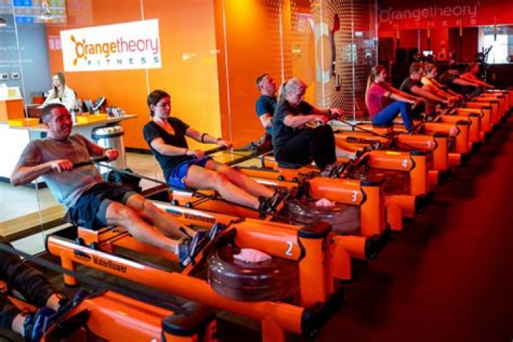 How much does a membership at Orangetheory cost?