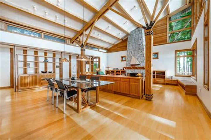 How much does it cost to raise a house on a slab?