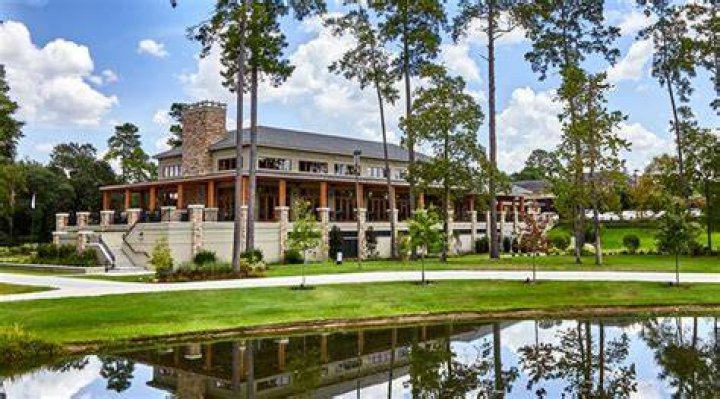How much does the Woodlands Country Club cost?