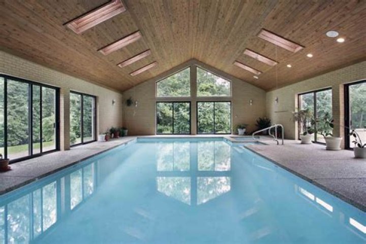 How much money does an indoor pool cost?