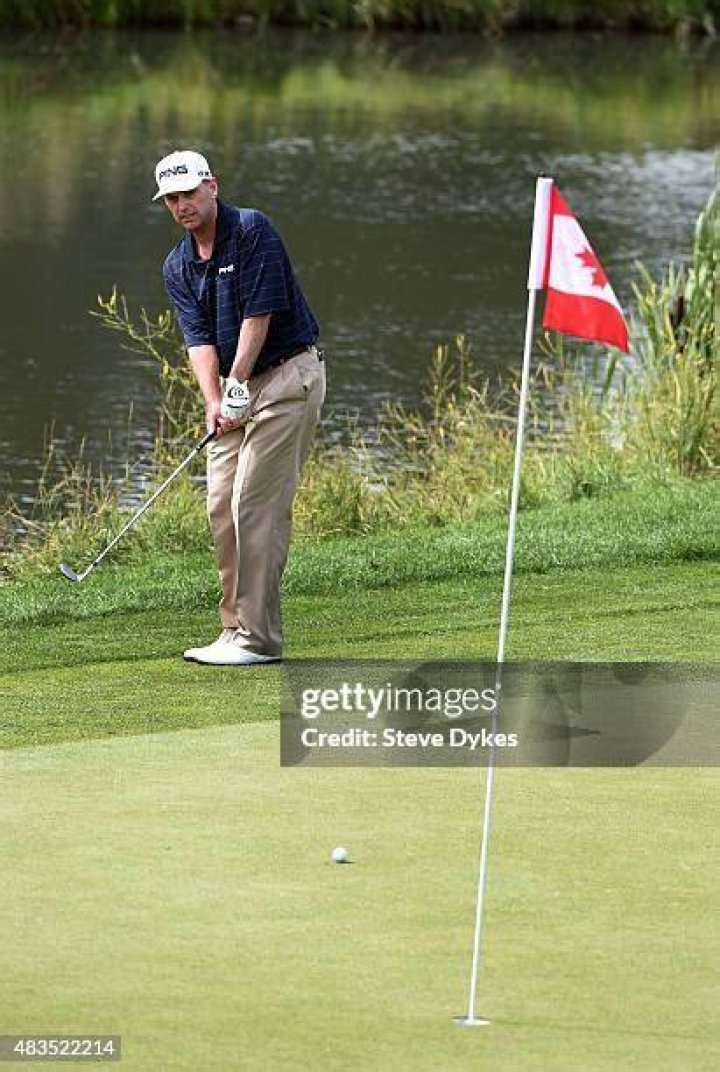 How old is Kevin Sutherland golfer?