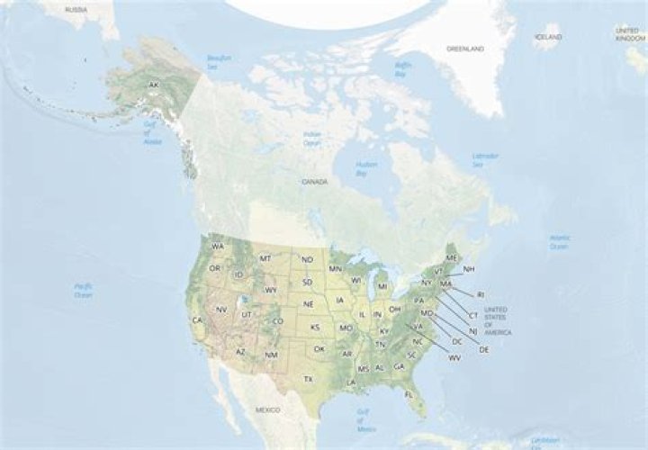 How wide is the continental US?