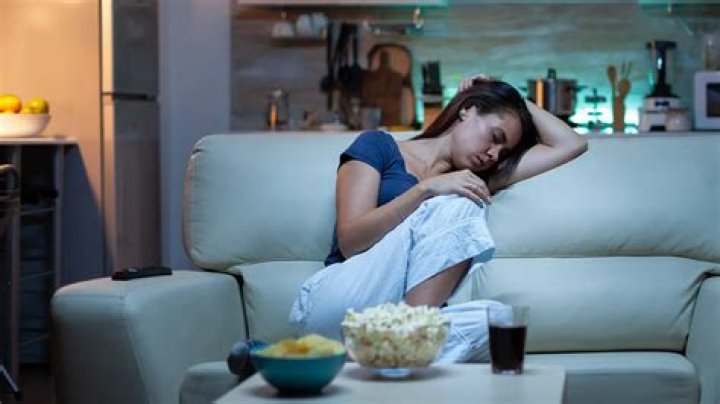 Is falling asleep after eating bad?