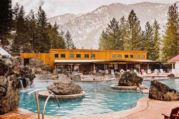 Is there natural hot springs in Montana?