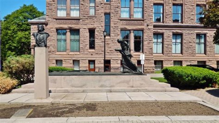 Is William Lyon Mackenzie a good school?