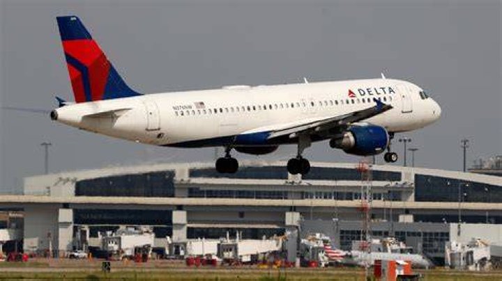 What aircraft does Delta fly to Europe?