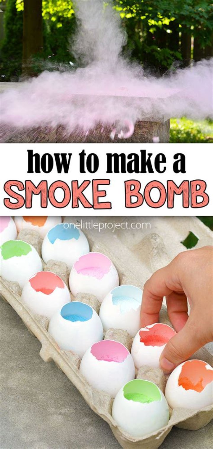 What are the ingredients to make a smoke bomb?