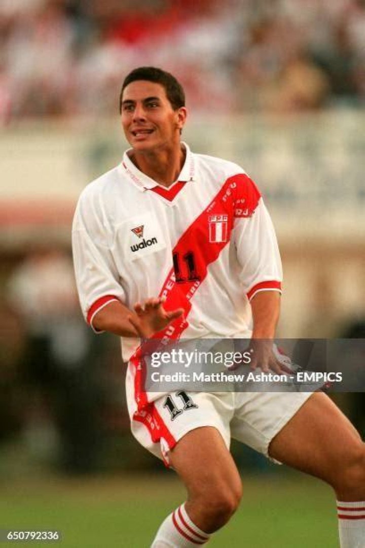 What happened Claudio Pizarro?