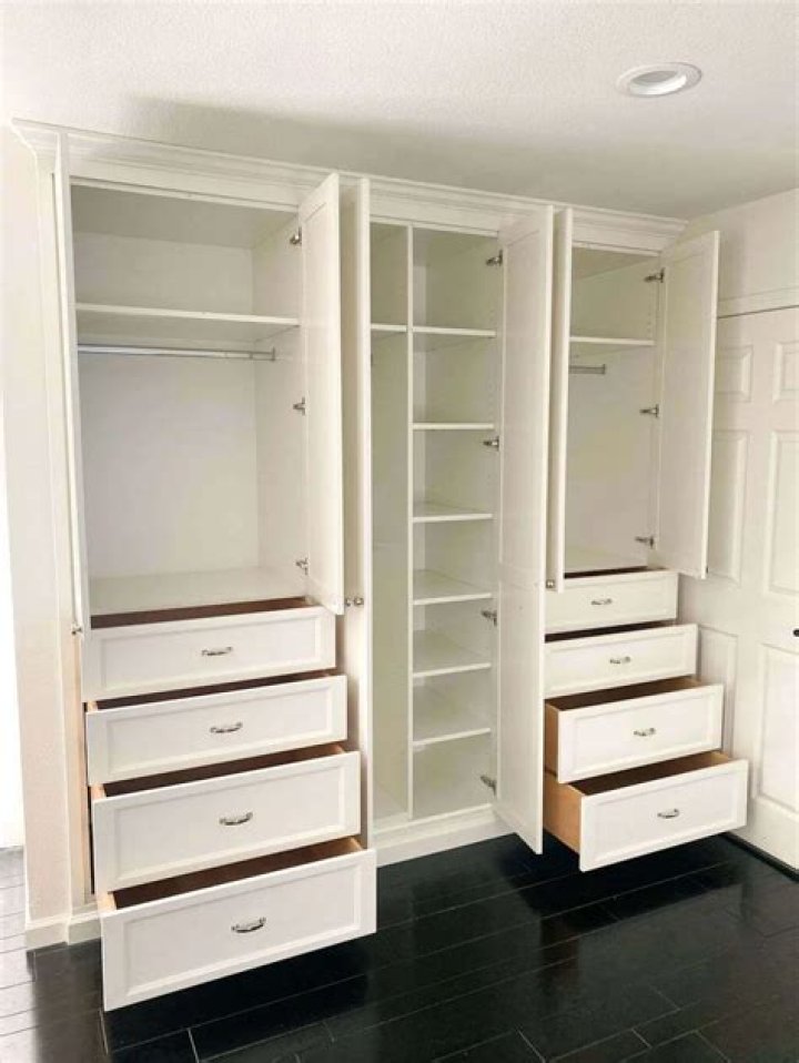 What is the average cost of Closets By Design?