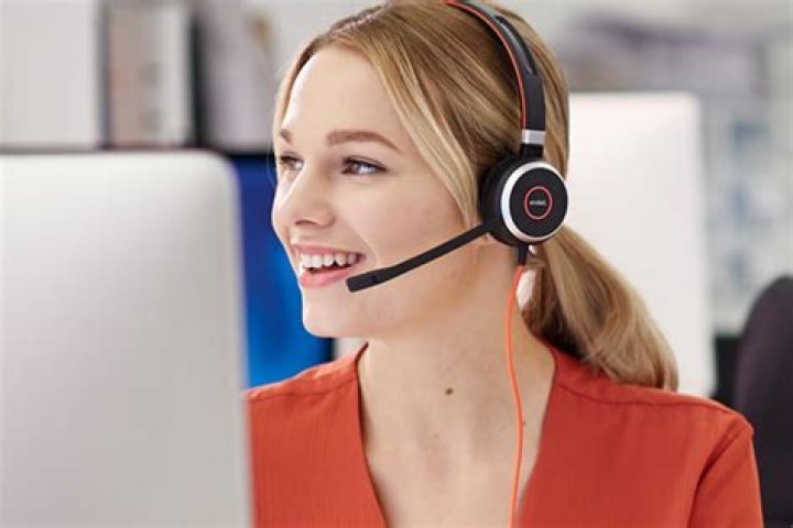 What is the best headset for customer service?