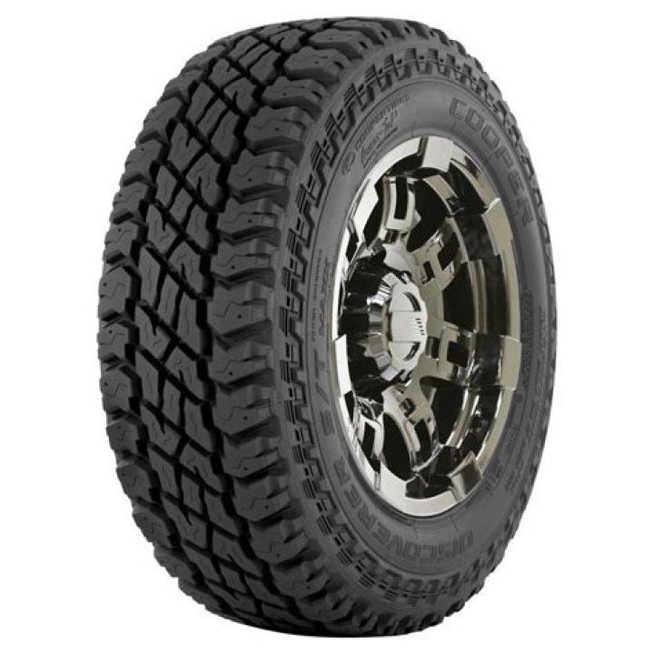 What kind of tire is a Cooper St Maxx?