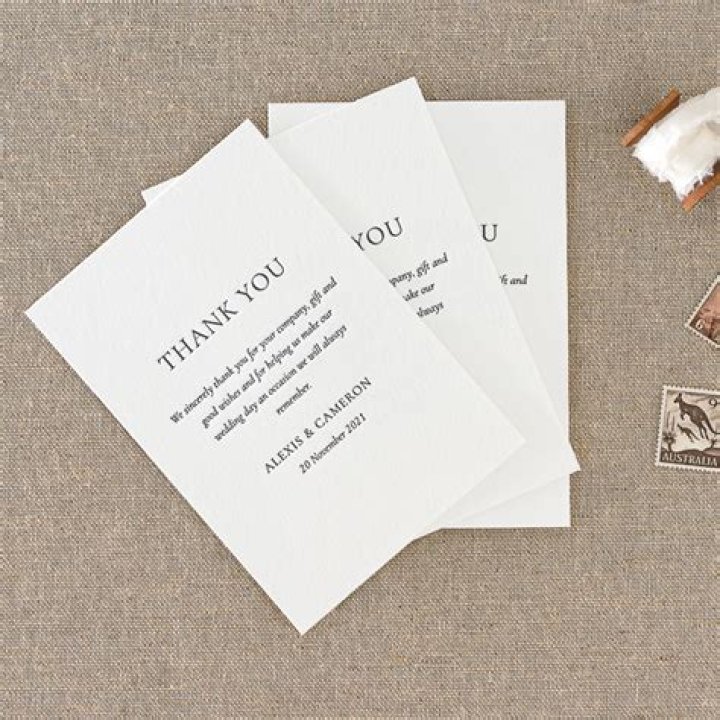 What should I say in a thank you card?