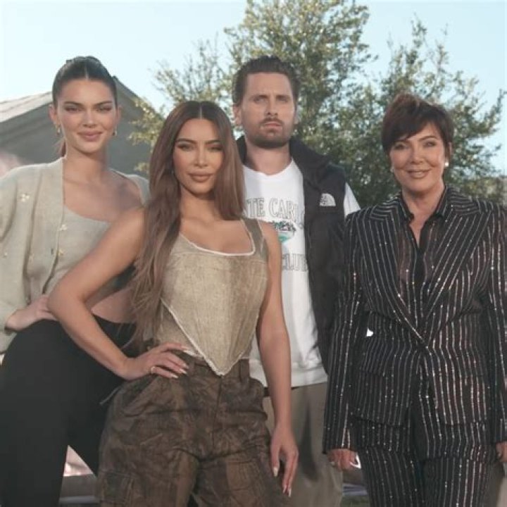 Where can I watch Keeping Up With the Kardashians Season 10?