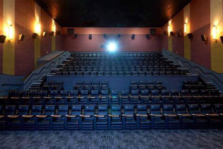 Where is Cinepolis Vista located?