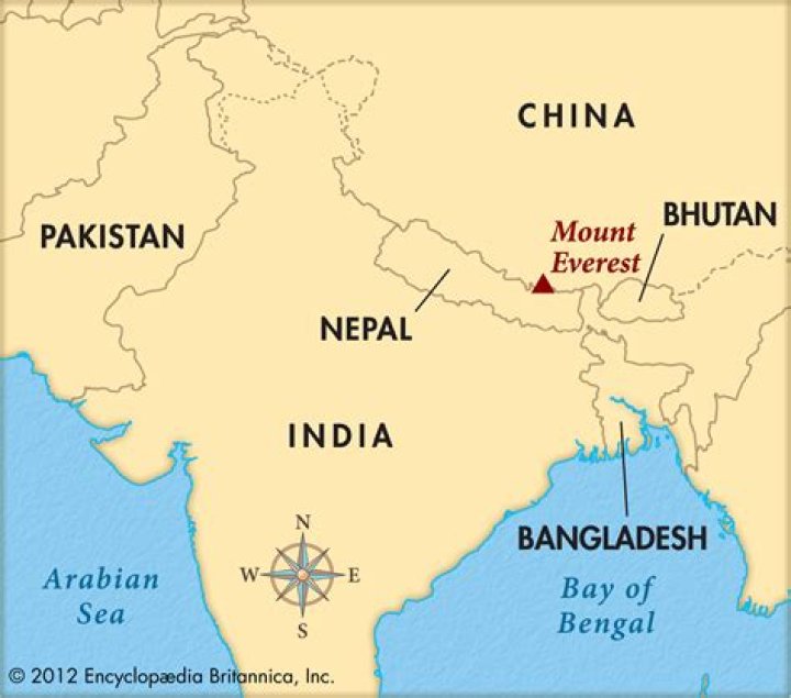 Where is Mount Everest located in the Himalayas?