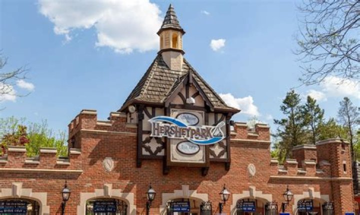 Where should I stay when visiting Hershey?