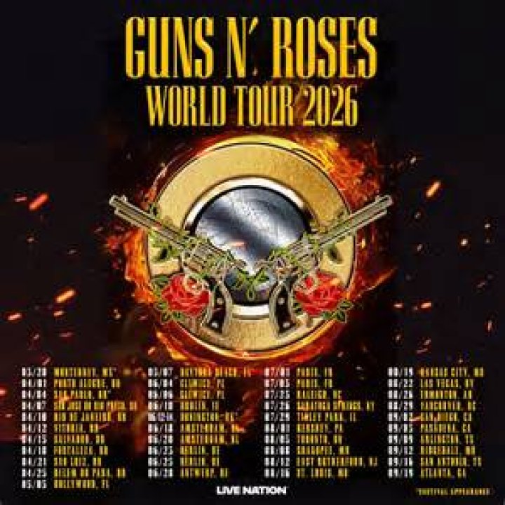 Who is Guns and Roses touring with in 2021?
