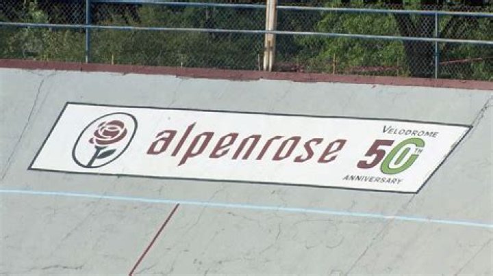 Why did Alpenrose Dairy close?