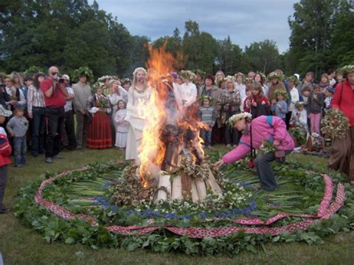 Why do Latvians celebrate Jani?